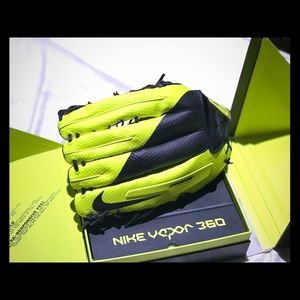 Nike Vapor 360 Volt/Black Baseball Glove: BF1665